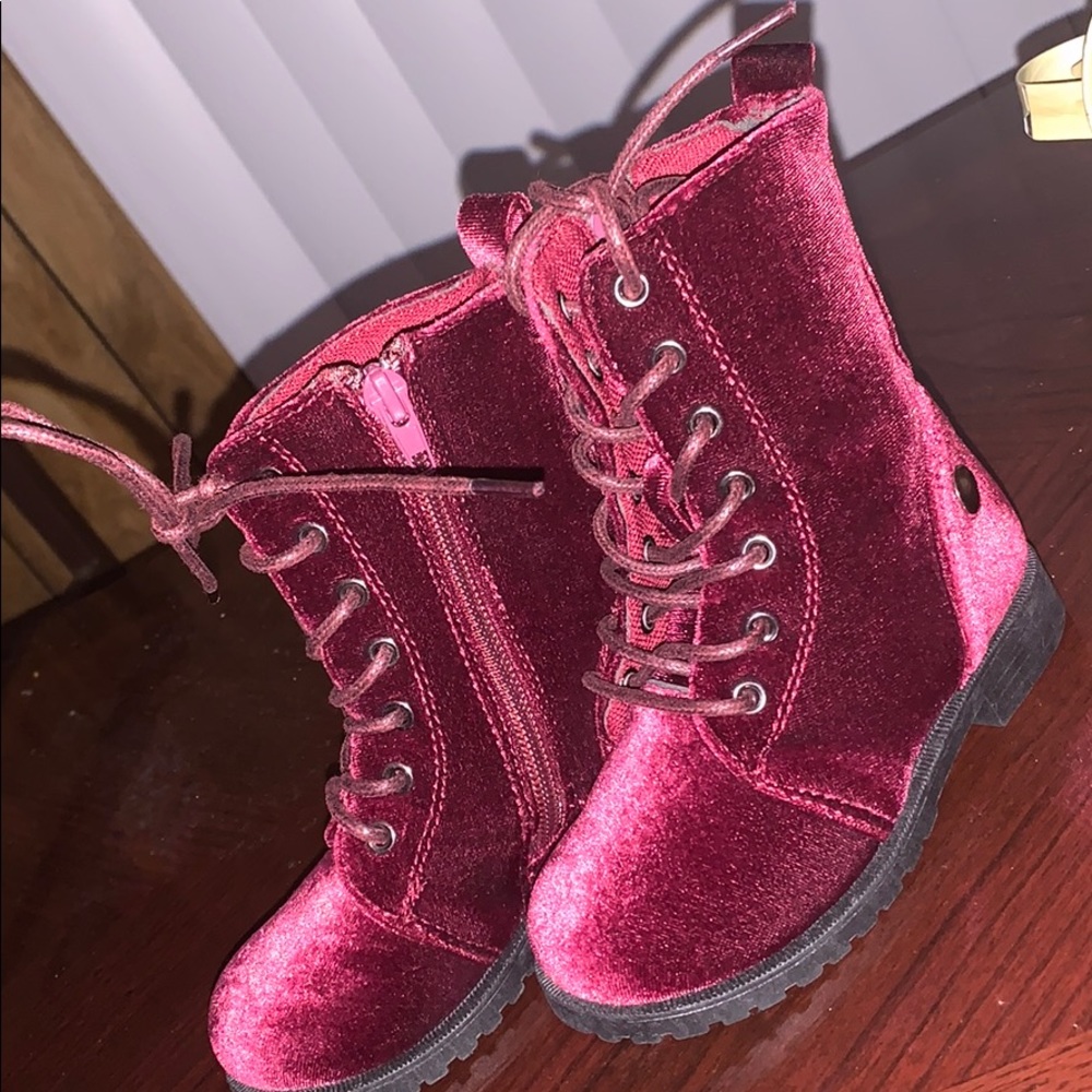 Velvet winter boots